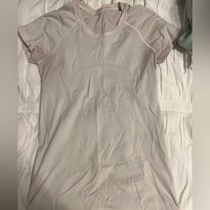 white lululemon swiftly tech